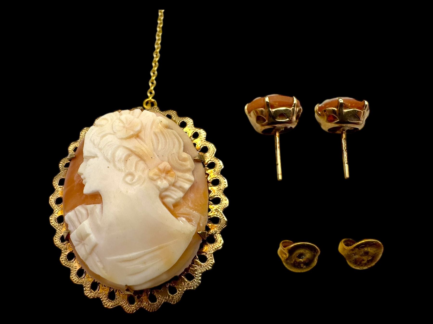 9ct gold cameo brooch and a pair of 9ct gold cameo earrings, all hallmarked 