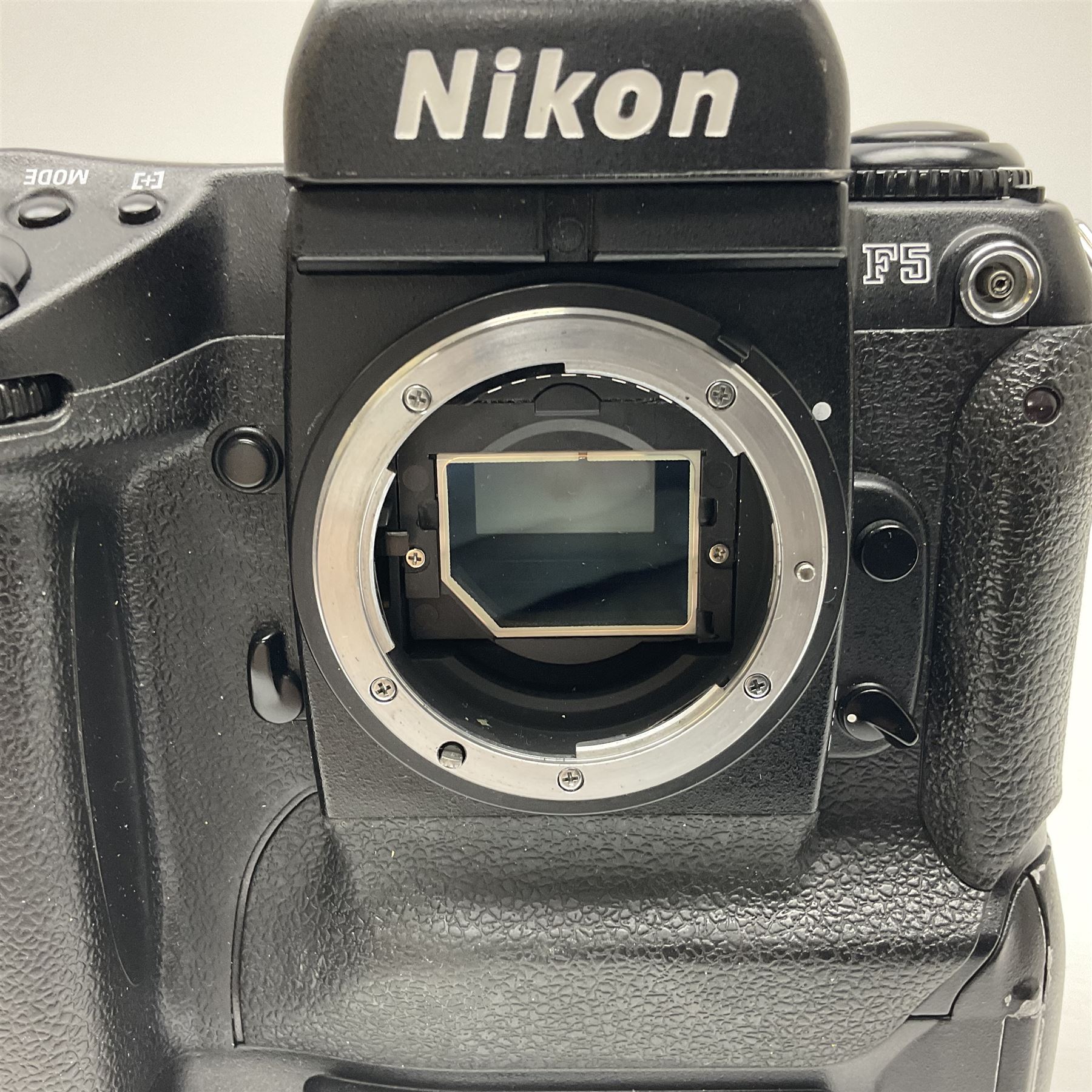 Canon EOS 1n Digital camera body, serial no. 260436, with 'Canon Zoom Lens EF 35-80mm 1:4-5.6 II Canon Inc. 52mm' lens, Kodak Professional DCS 520 digital module, and charger, serial no. K520C03165, together with Nikon F5 camera body with Kodak Professional DCS 760 digital module and charger, serial no. K760C03802