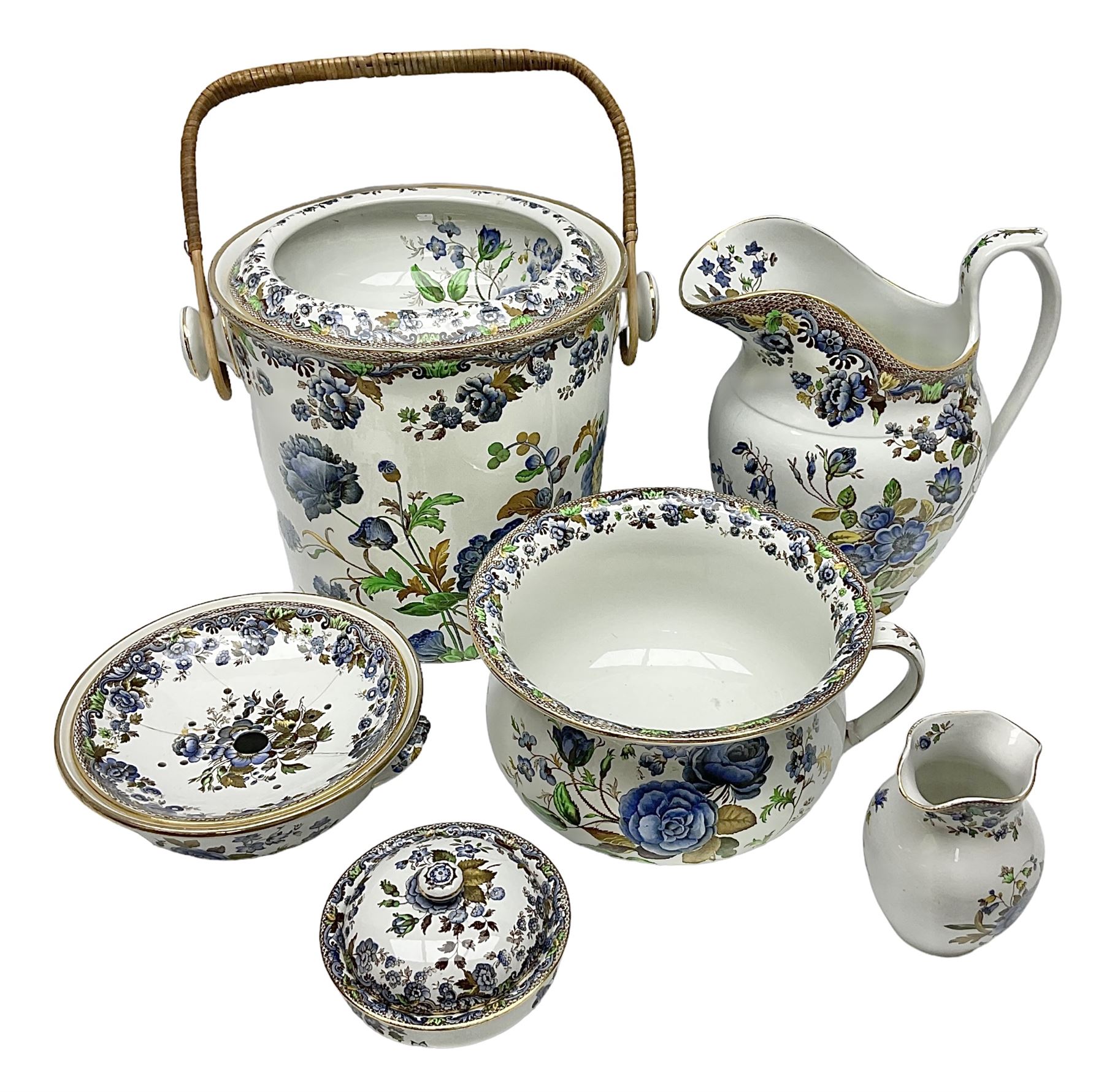 Copeland Spode toilet set in blue flower pattern, comprising wash jug, slop bucket, two soap dishes, toothbrush holder and chamber pot, slop bucket H28cm