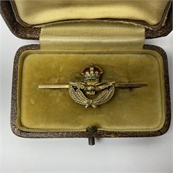 9ct gold enamel RAF sweetheart brooch, boxed, 9ct gold buckle ring and a pair of 9ct rose gold shirt studs