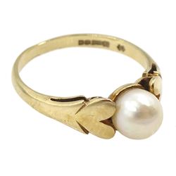 9ct gold single stone pearl ring, hallmarked