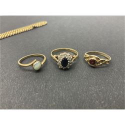 9ct gold jewellery, including opal ring and two other stone set rings, locket and rope twist chain 