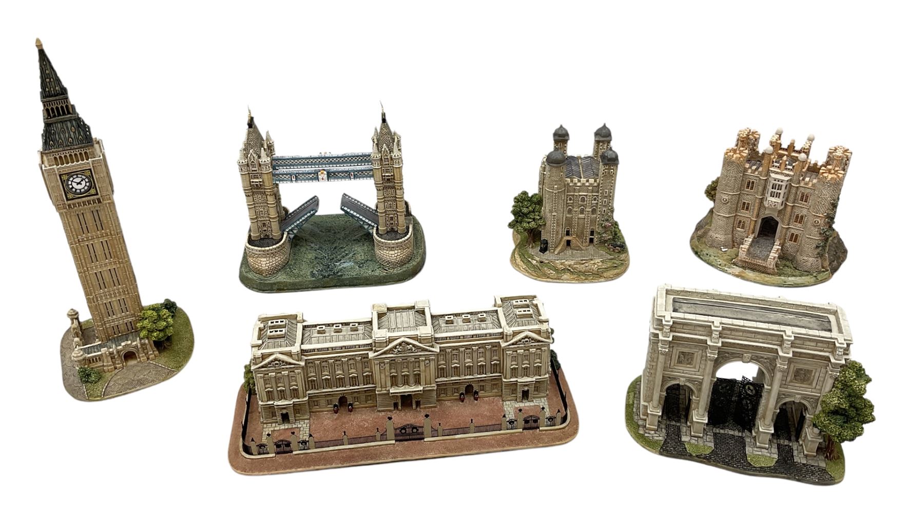 Six Lilliput Lane models from the 'Britain's Heritage' collection, comprising Hampton Court Palace, Tower Bridge, Tower of London, Buckingham Palace, Marble Arch and Big Ben, all boxed