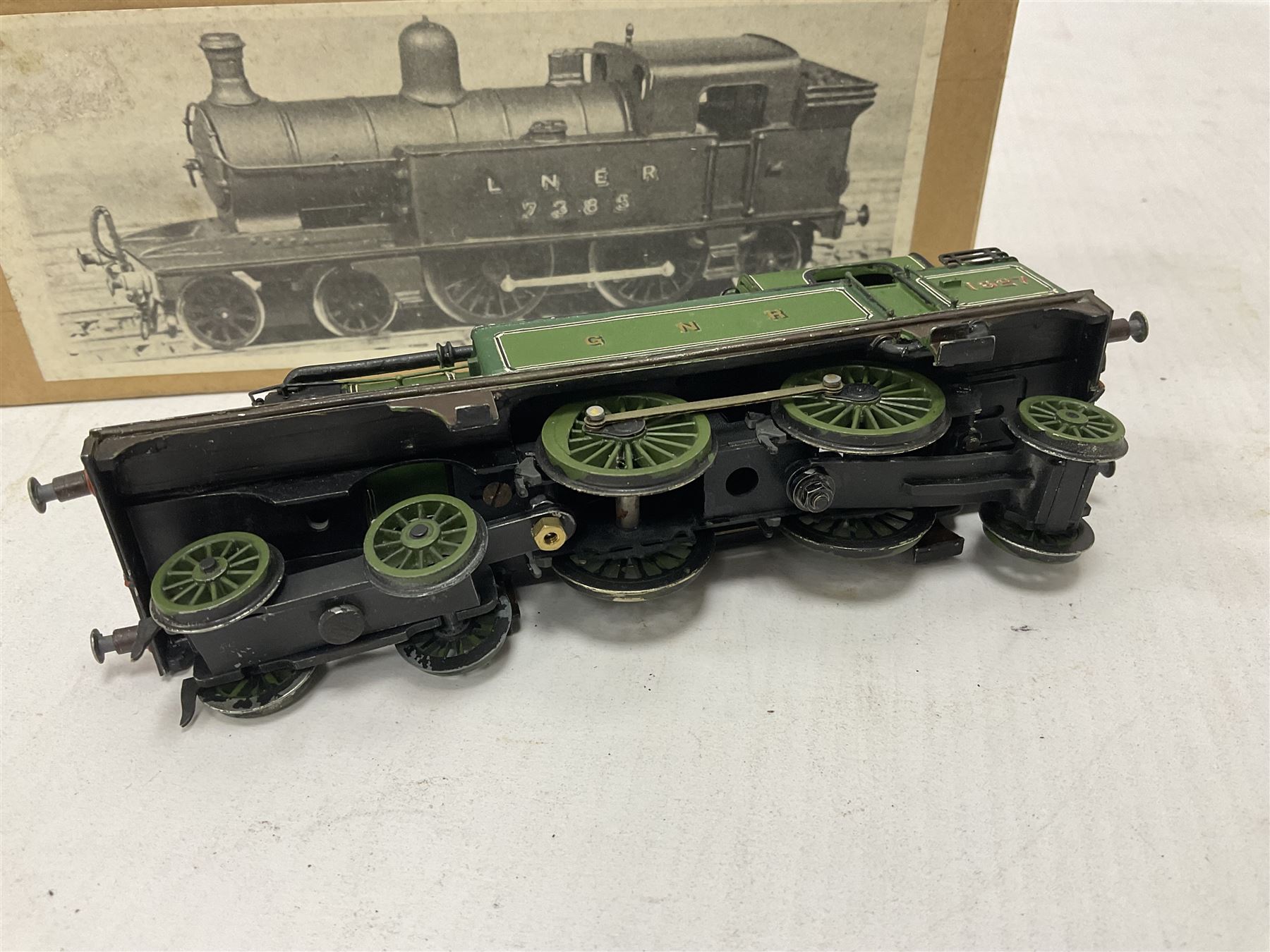‘00’ gauge - two kit built steam locomotives comprising Class N7 LNER/BR 1/4/5 0-6-2T no.69614 finished in BR black with South Eastern Finecast box; Class C12 GNR/LNER/BR 4-4-2T no.1527 finished in GNR green with plain brown box labelled ‘Finecast’ (2) 