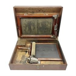Underwood standard duplicator, in original wooden box, with gilt lettering to cover