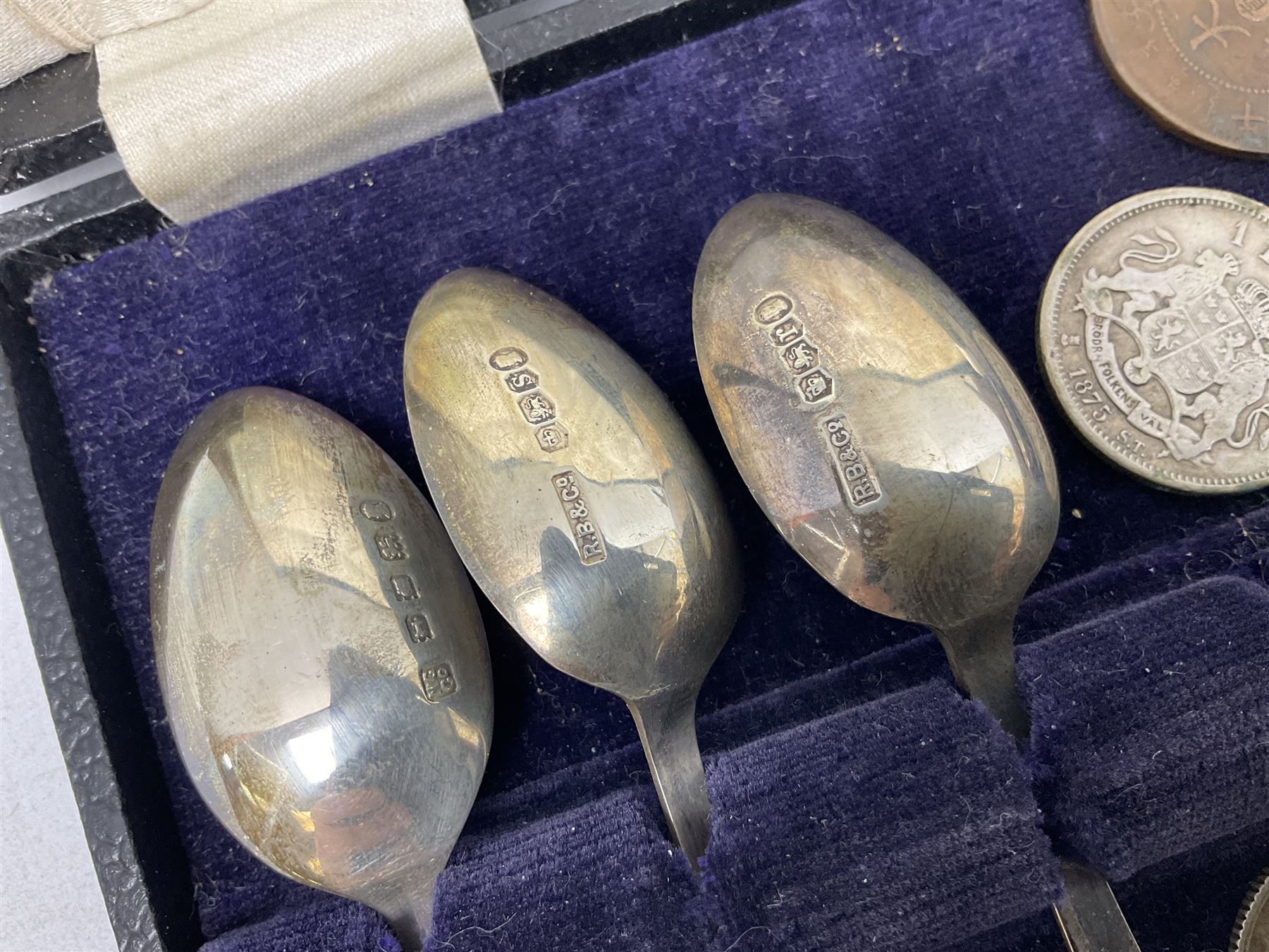 Five silver Coronation spoons by R Bond & Co, hallmarked Sheffield 1934 and 1935, together with another further stamped Nc Co, and 1934 Irish silver Florin, Switzerland 1967 1/2 Franc, Sweden 1875 Krona, 1 Franc etc