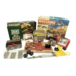 Mamod Minor 1 stationary live steam engine, line shaft, power hammer etc, attached to a wood board, with boxes and a quantity of Meccano 