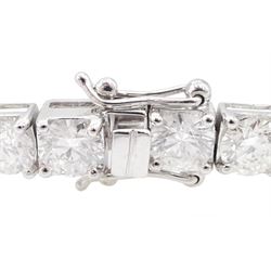 18ct white gold round brilliant cut diamond bracelet, stamped, total diamond weight approx 14.20 carat