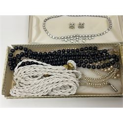 9ct gold and silver paste stone set ring, 9ct gold oddments and a collection of costume jewellery