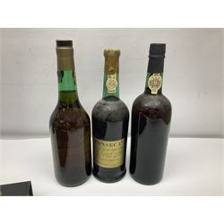 Mixed port, to include Don Pablo, 1982, port, Justerini and Brooks tawny port, calem port, etc, various contents and proof