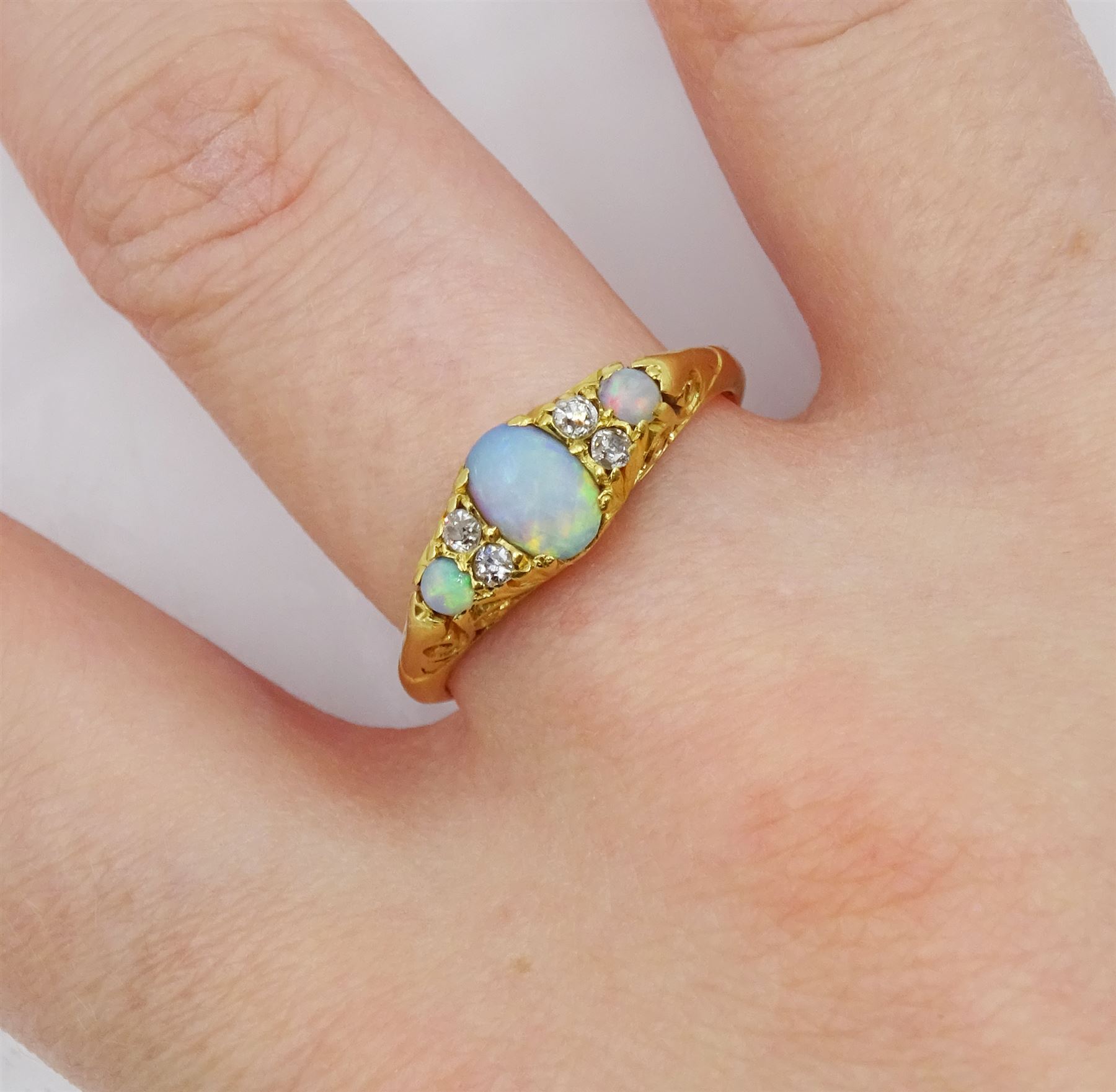 Edwardian 18ct gold three stone opal ring Jewellery 62761