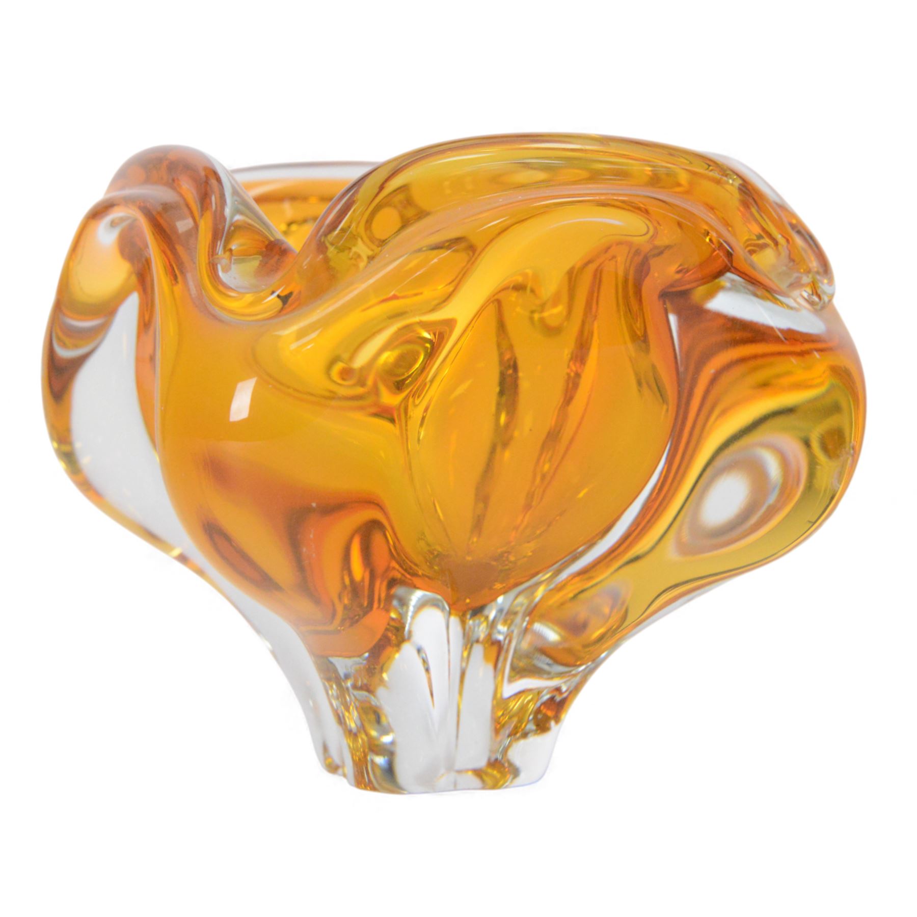 Collection of art glass, including star dish, flower example with bubble inclusions 