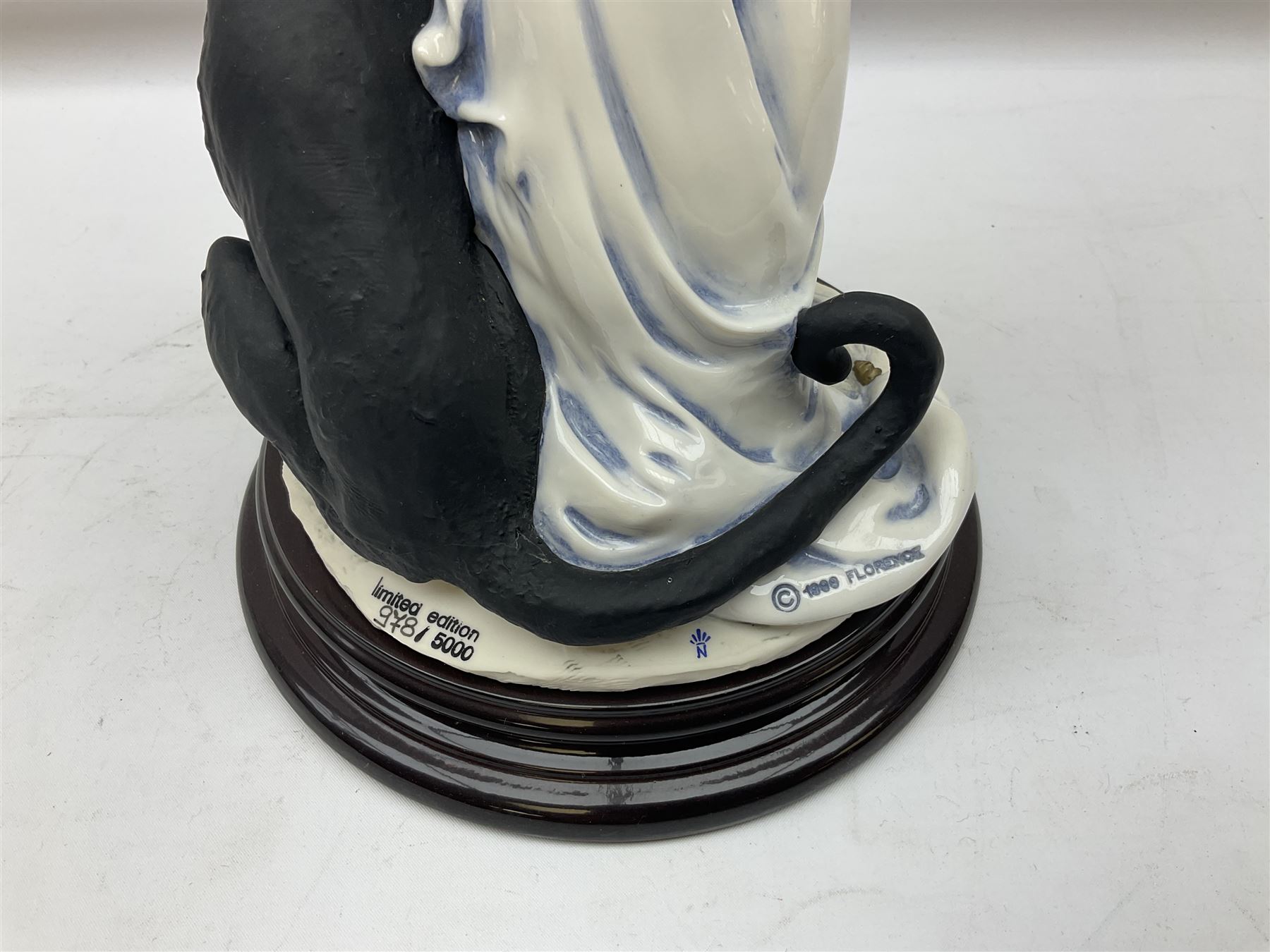 Giuseppe Armani Florence limited edition Night Stars figure group, 978/5000, no. 1377C, H47cm