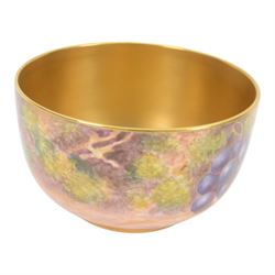 20th century Royal Worcester footed bowl, hand painted with gilt interior, the exterior a still life of fruit upon a mossy ground, signed Freeman, with black printed mark beneath, together with plate side plate and cabinet plate, bowl, H8cm, D13cm