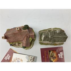 Nine Lilliput Lane cottages from the British and English collections to include Crown Inn, Wealden House, Puffin Row, etc, all boxed, one without deeds