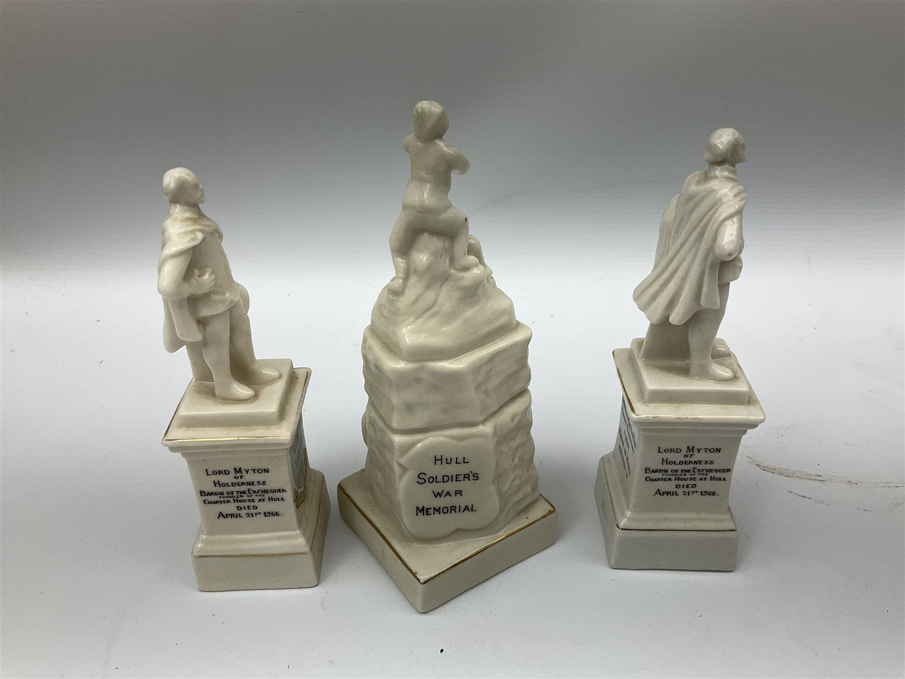 Fourteen items of Hull crested china by W.H. Goss etc including  Boer War, De La Pole and Wilberforce monuments, 3-piece cruet on trefoil stand, various vases and jugs etc  