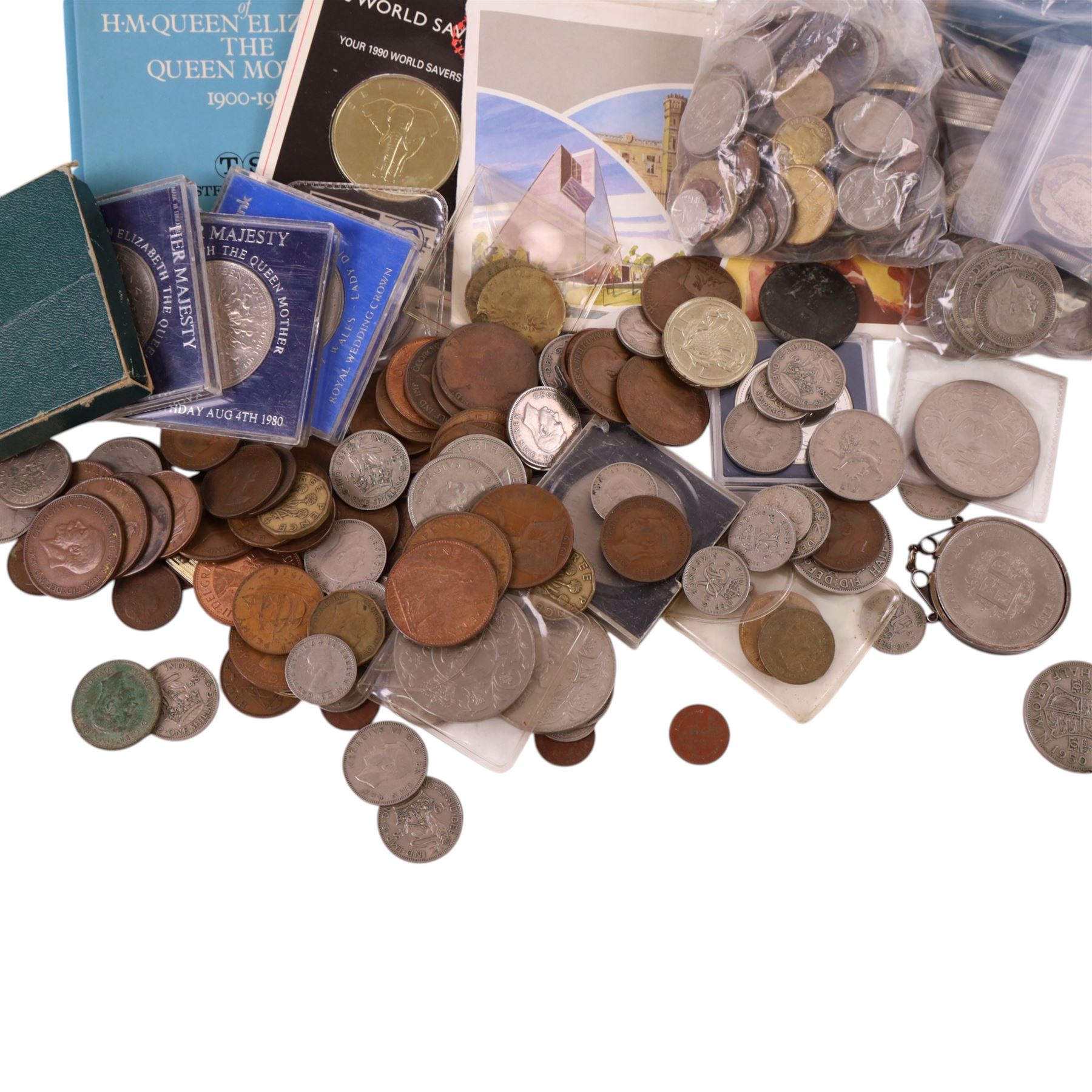 Approximately 27 grams of Great British pre-1920 and approximately 650 grams of Great British pre-1947 coins, together with further Great British and World coins, Royal Mint United Kingdom 1988 silver proof one pound coin cased with certificate, brilliant uncirculated coin collections, etc