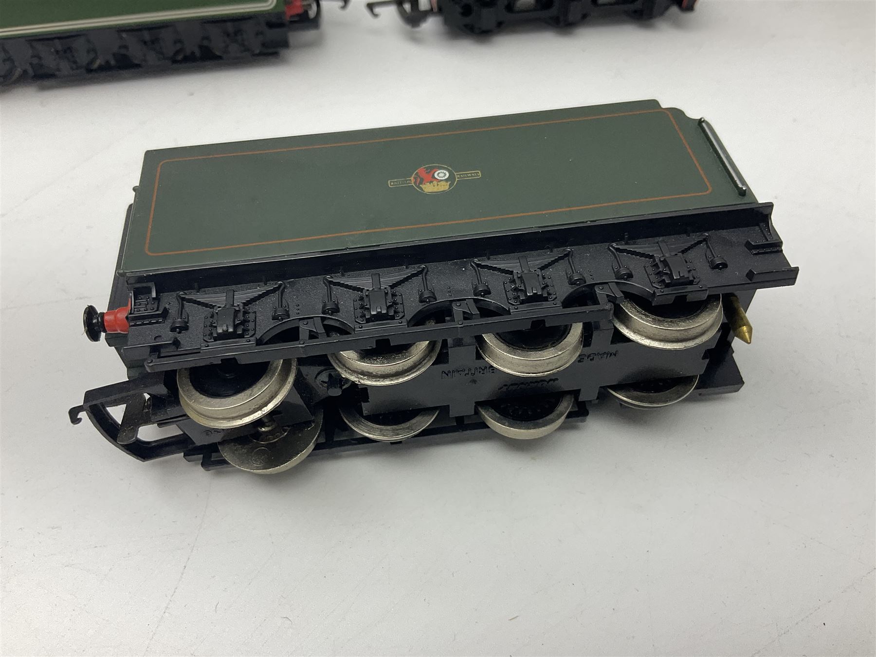 Hornby '00' gauge - Class A1/A3 4-6-2 locomotive 'Flying Scotsman' No.4472; Class A4 4-6-2 locomotive 'Mallard' No.60022; and Class B12 4-6-0 locomotive No.8544; all with tenders; and Lima Class 33 diesel locomotive 'Earl Mountbatten of Burma' No.33027; all unboxed (4)