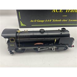 Ace Trains '0' gauge - E/10 Schools Class 4-4-0 locomotive 'Westminster' No.908 and tender in SR Wartime black; boxed with instructions, original packaging and invoice dated 26/09/2012 in outer delivery box