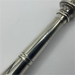 Victorian silver novelty table lighter, modelled in the form of a horn, hallmarked Joseph Braham, London 1887, L19cm