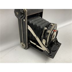   F. Deckel - munchen  Vauxhall Compur folding Camera, with Sixon hand-held exposure meter