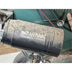 Bowman ten cassette electronic clay pigeon trap