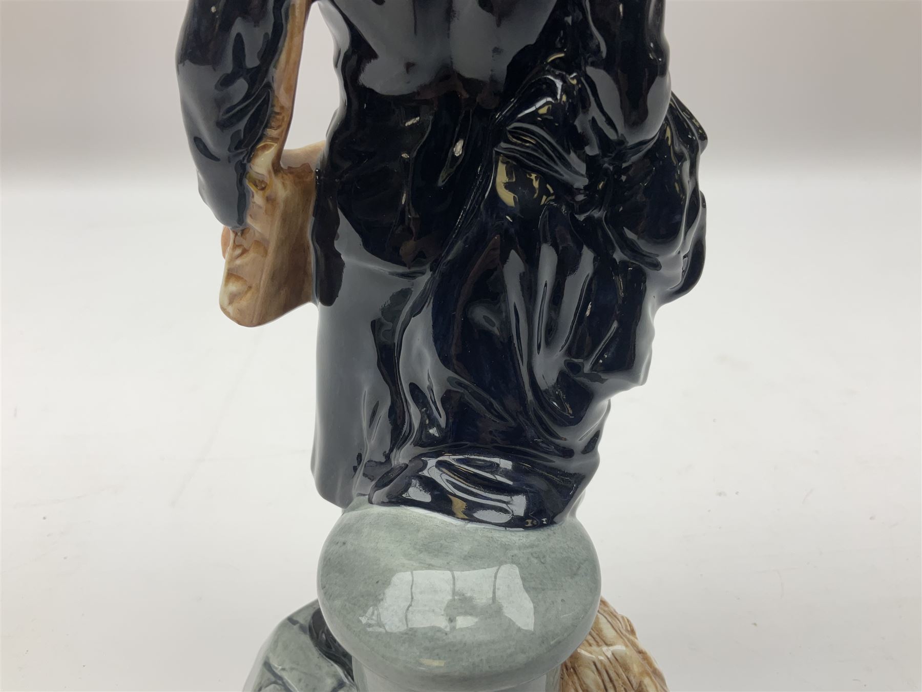 Royal Doulton Women's Royal Navy Service Classics figure, modelled by Valerie Annand, HN4498, limited edition no 7/2500, H23cm