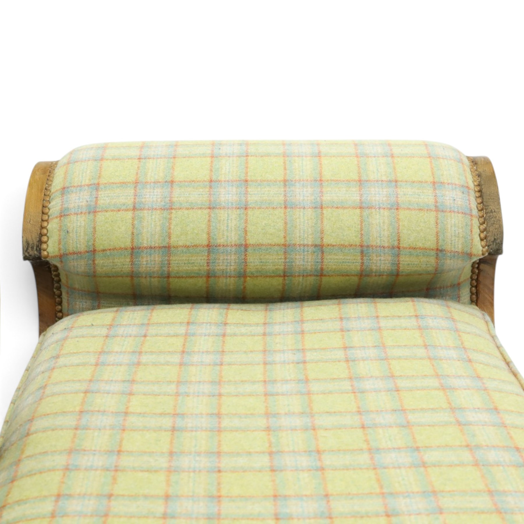  19th century scumbled oak chaise longue upholstered in tartan fabric, swept frame with gilt mounts, studded border with loose base cushion, raised on turned bobbin supports terminating brass castors