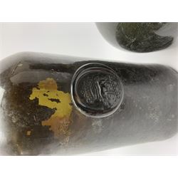 18th century green glass bottle, of onion form, H15cm, together with an 18th century green glass wine bottle, with seal depicting a boar beneath a crown, probably the Edgcumbe Crest, H27cm