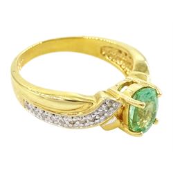 18ct gold single stone oval cut Paraiba tourmaline ring, with diamond set shoulders, hallmarked, tourmaline approx 0.80 carat