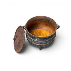 Three South African cast iron graduating cooking pots with lids and handles. Size shown for the largest