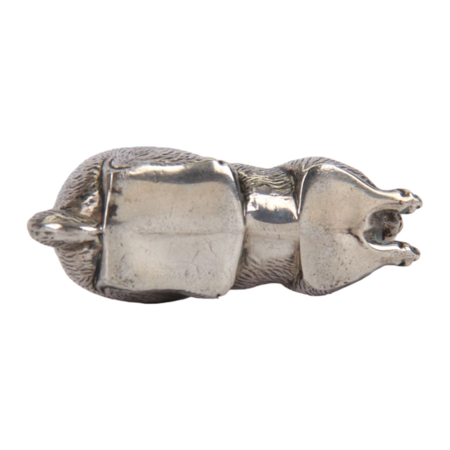 Edwardian silver novelty pin cushion, modelled as a hare, hallmarked Adie & Lovekin Ltd, Birmingham 1908, L6.5cm