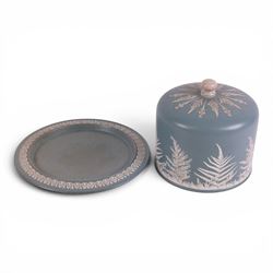 19th century Dudson blue jasperware cheese dome and stand, decorated sprigs of fern leaves and lilies, H26cm
