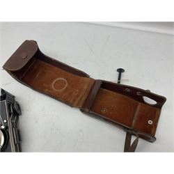 Welta Superfekta Folding twin lens camera, with 'Meyer Gorlitz Trioplan 1;3.8 f=10cm' lens serial no 649219 and 'Meyer Gorlitz Trioplan 1;3.8 f=7.5cm' lens serial no 653168, in fitted case