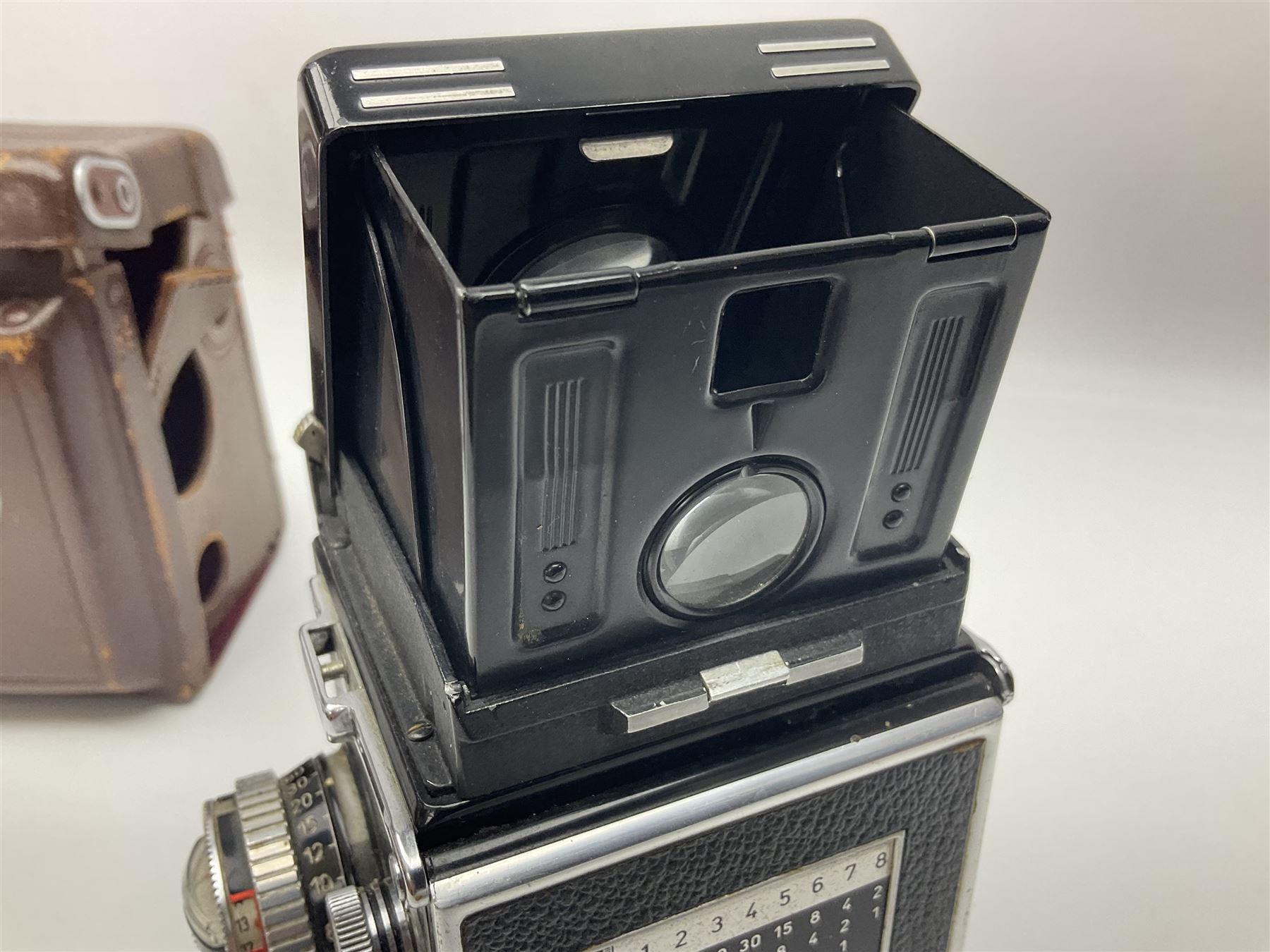 Rollei Rolleiflex 3.5C camera body, serial no 1775847, with 'Planar 1.35 f-75mm' lens serial no 1788432 and 'Heidosmat 1:2.8/75' lens serial no 2440876, complete with a cased set of additional lenses 