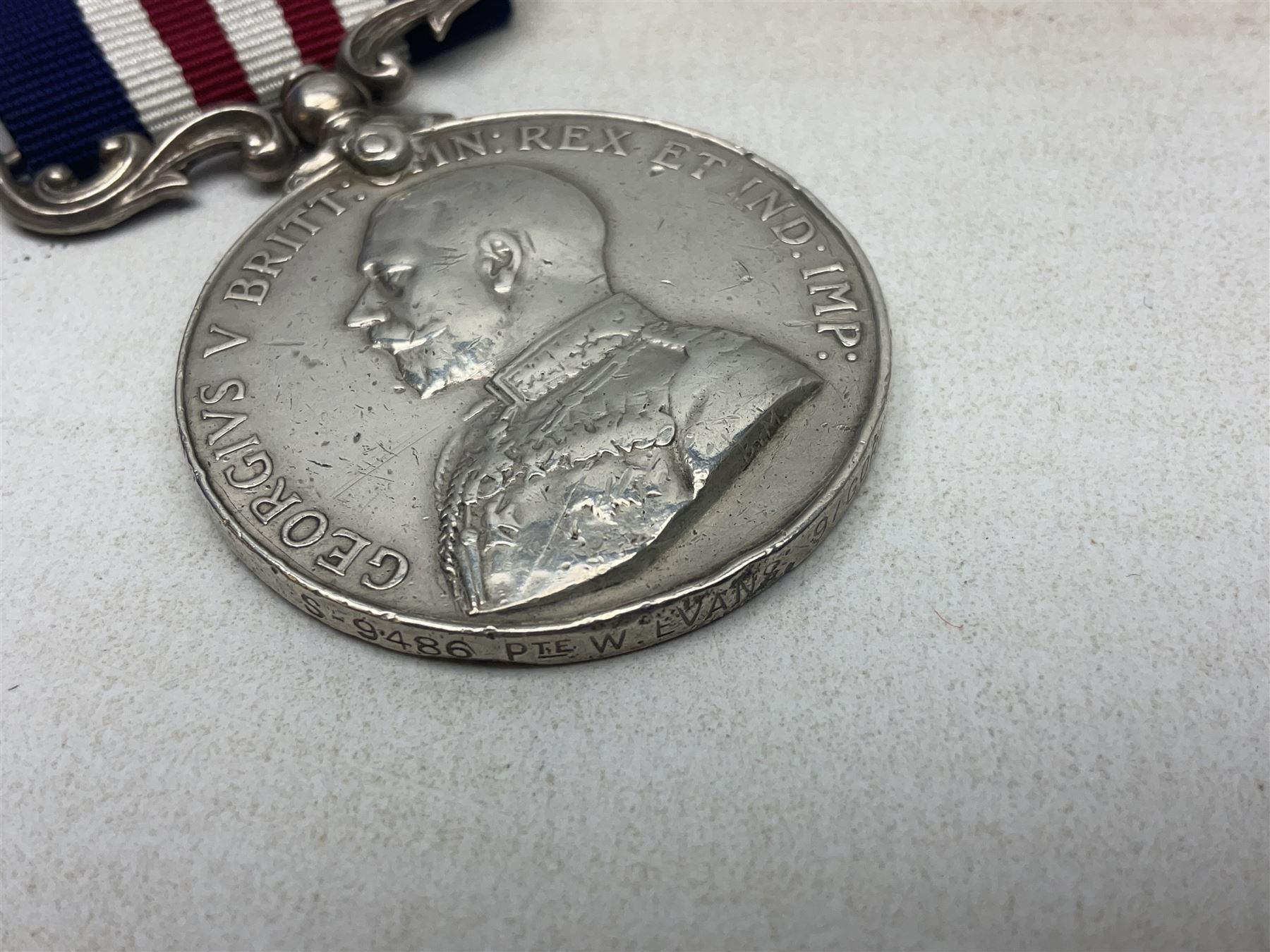 George V Military Medal awarded to S-9486 Pte. W. Evans 9/Gord. Hdrs.; with ribbon
