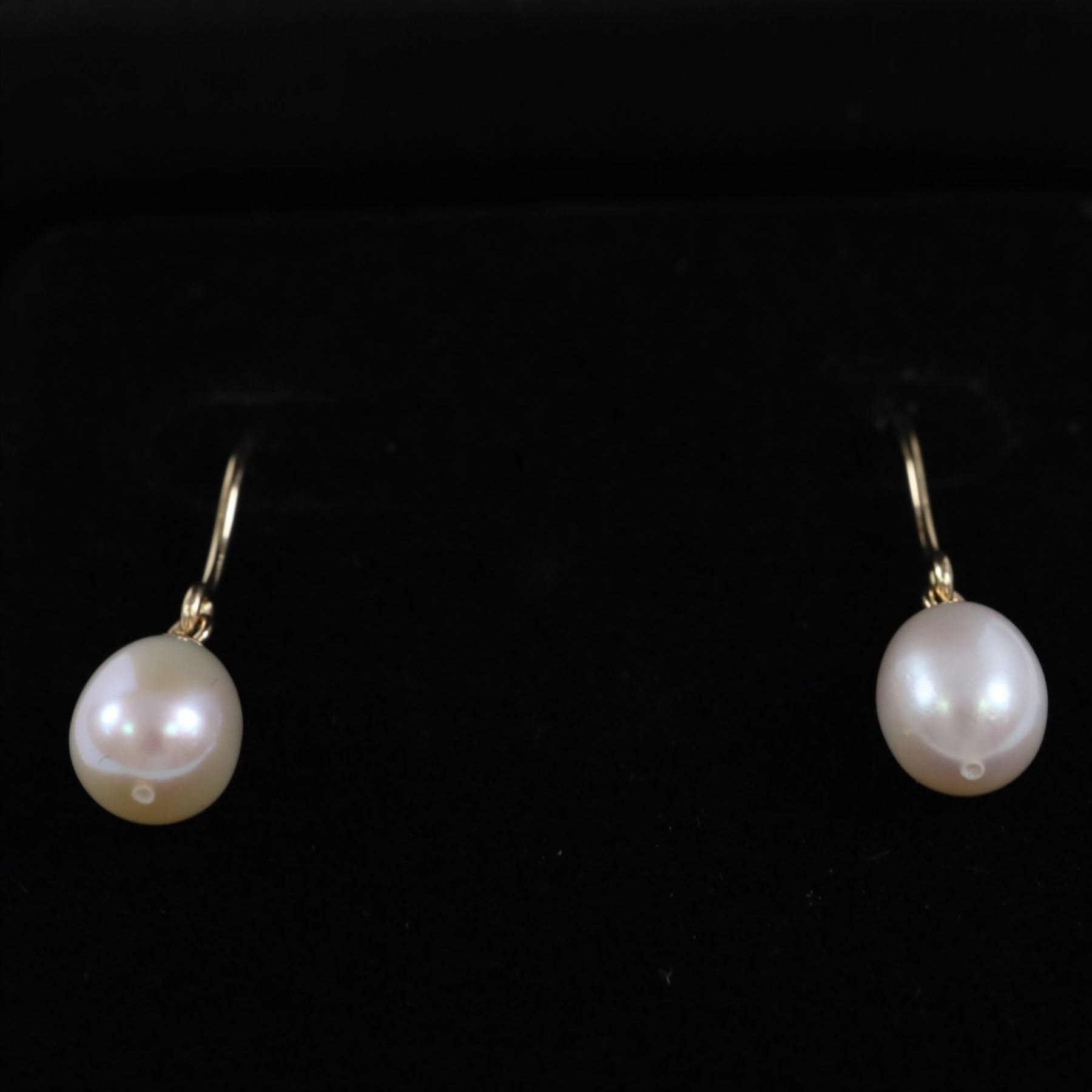 Pair of 9ct gold freshwater pearl pendant earrings, boxed