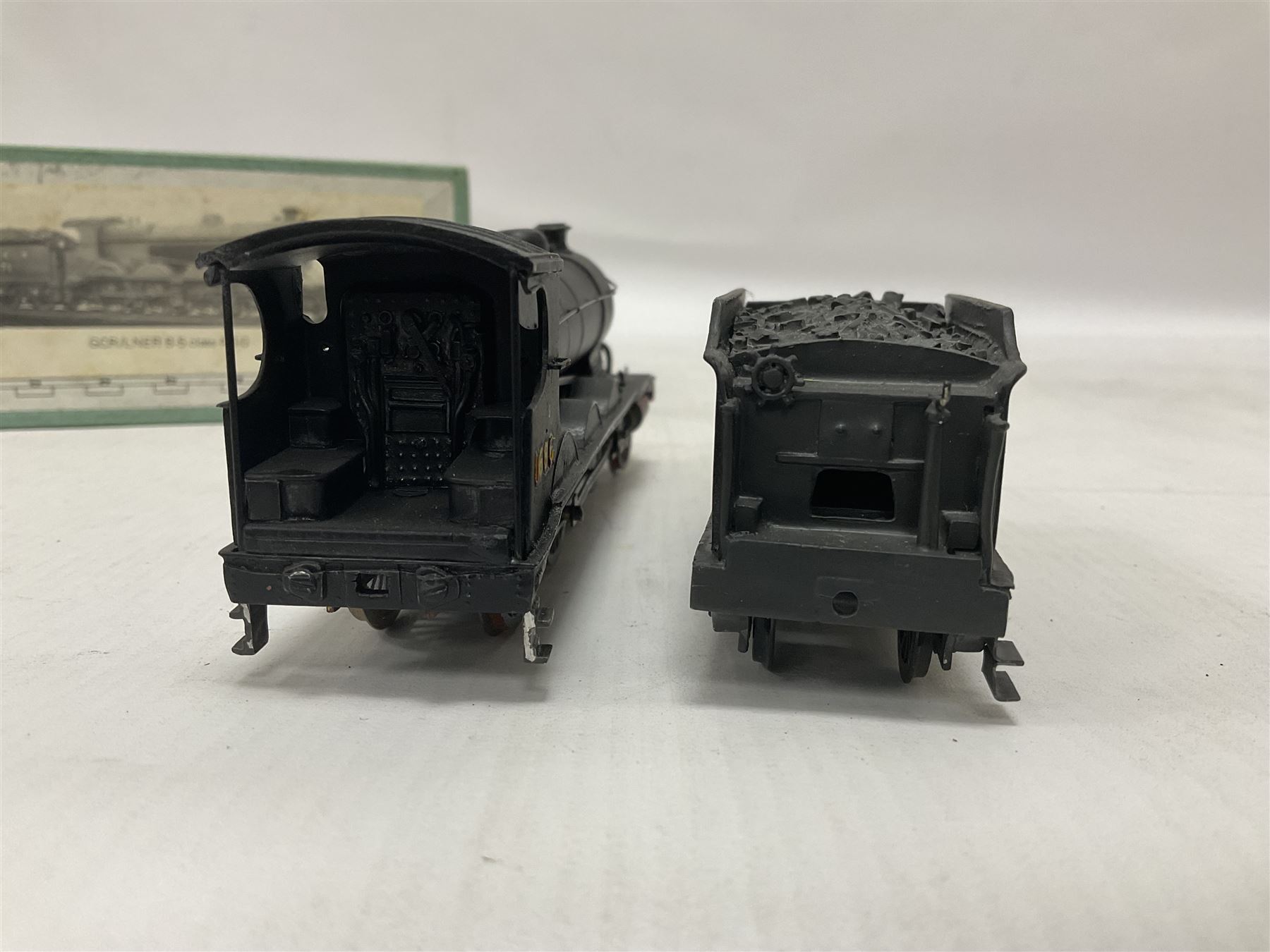 Millholme Models ‘00’ gauge - kit built GCR/LNER B5 Class 4-6-0 no.1686 steam locomotive and tender in LNER black; with original box 