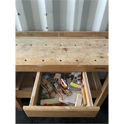 “White gate” Beech carpenters work bench with vice - THIS LOT IS TO BE COLLECTED BY APPOINTMENT FROM DUGGLEBY STORAGE, GREAT HILL, EASTFIELD, SCARBOROUGH, YO11 3TX