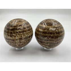 Pair of aragonite spheres, D7cm