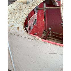 1930's open top two seater electric cycle sports car, in barn find condition, powered by 12v batteries and an electric motor. N.B. There is photographic evidnce to suggest this car was previosuly road registered with 'DMT8' liscence plate. L270cm, W100cm.  - COLLECTION BY APPOINTMENT FROM: The White House, Thirsk Road, Easingwold, York, YO61 3NF - CALL 01723 507111 TO ARRANGE