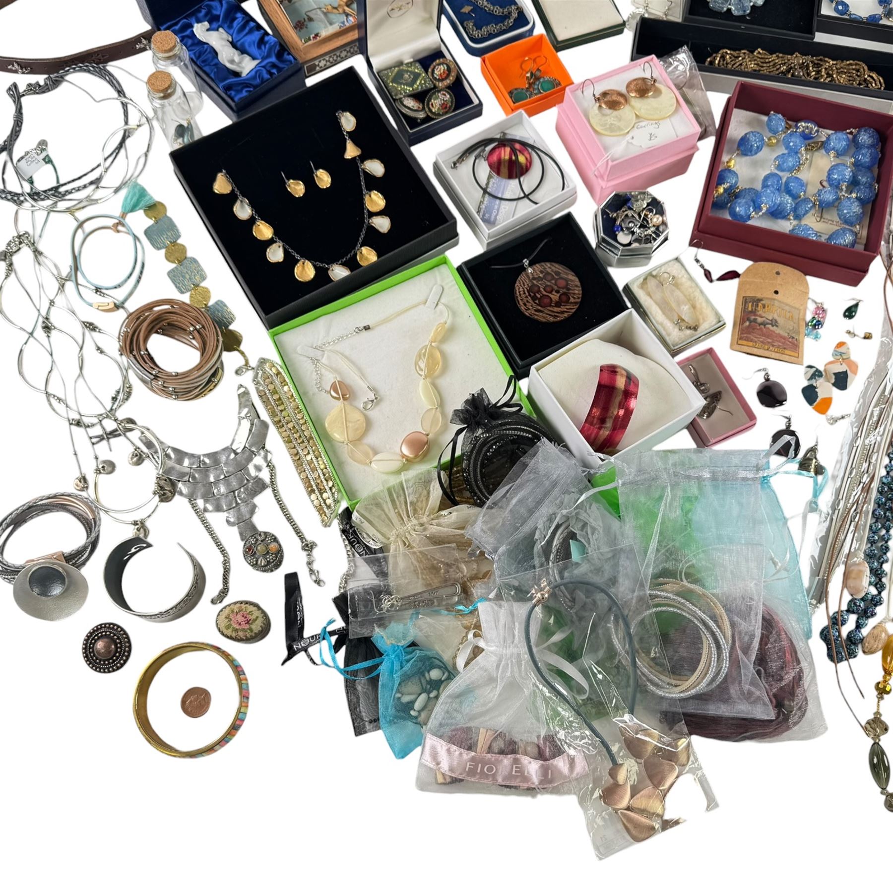 9ct gold stud, silver earrings and a collection of beaded necklaces, bracelets and other costume jewellery, Augarten Wien horse, etc