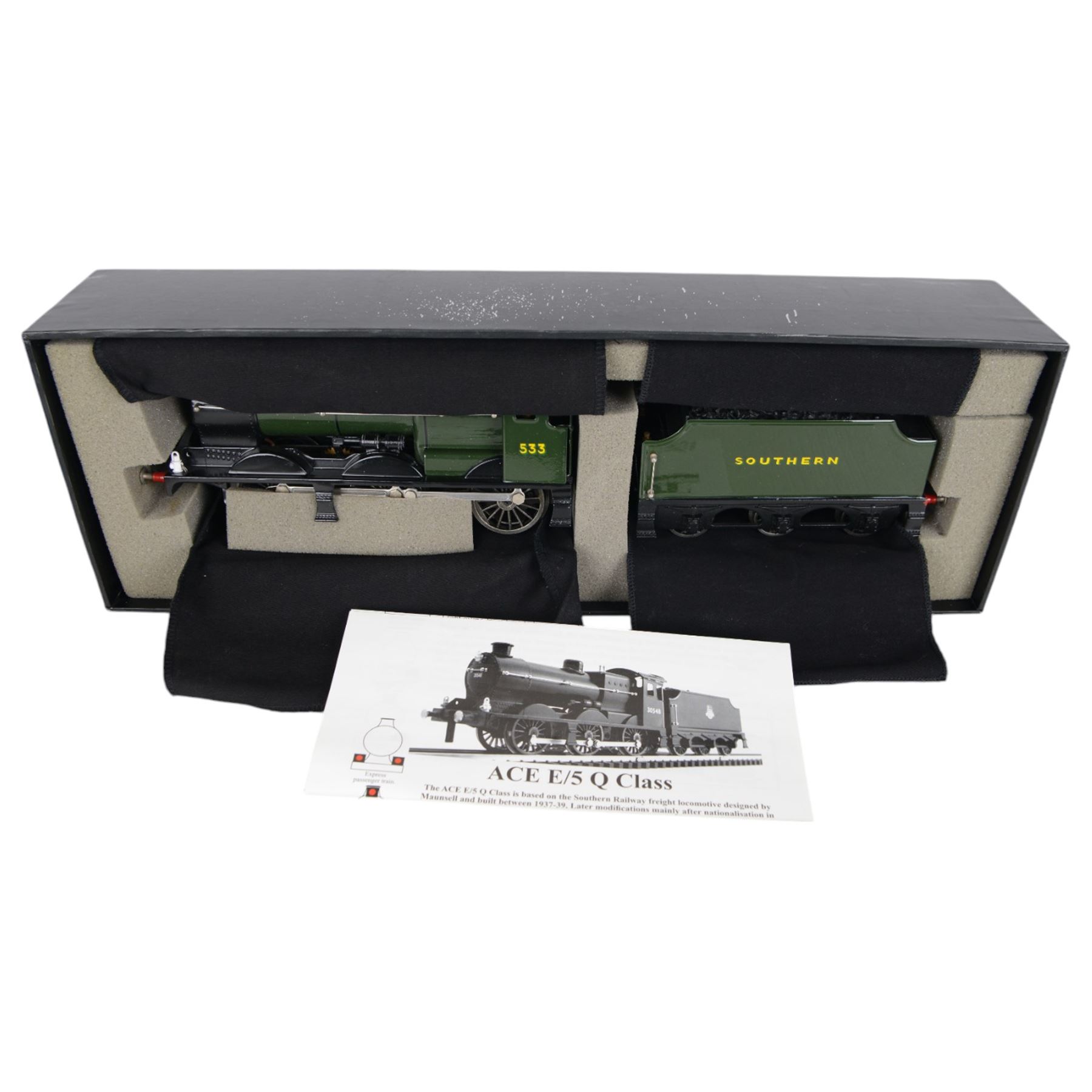 ACE Trains 0 gauge E/6 LNER A3 Class 4-6-2 locomotive 'Blink Bonny' no.2550, with tender, in LNER green livery, boxed with instructions