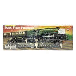 Hornby '00' gauge - R770 `Tees Tyne Pullman` train set: including BR green 4-6-2 locomotive `Bittern' No.60019, three Pullman brown/cream passenger coaches, track, etc; boxed