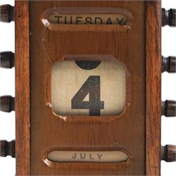 Early 20th century oak cased perpetual desk calendar, H7cm