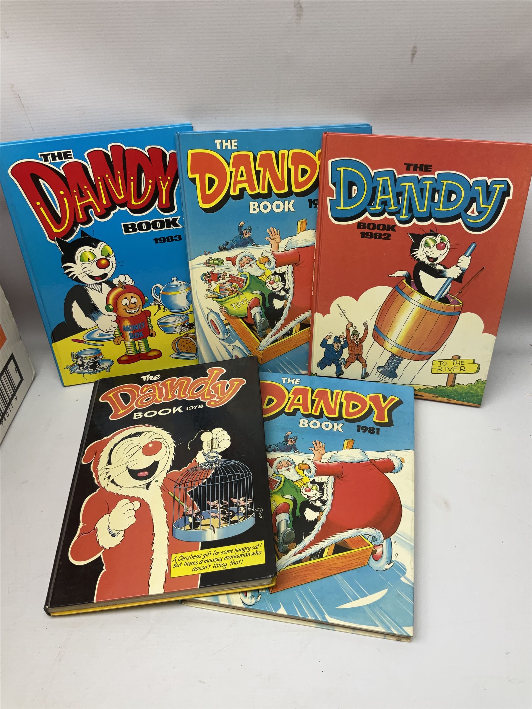 Ekco transistor portable radio, Kodak Brownie Cresta camera in case, Castle & Co Hull binoculars in case, 1970s and later annuals to include Beano, 1926 The Picture Show annual, silver-plate etc