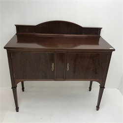 Edwardian mahogany side cabinet, raised shaped back, two doors, square tapering supports on spade feet, W122cm, H117cm, D53cm