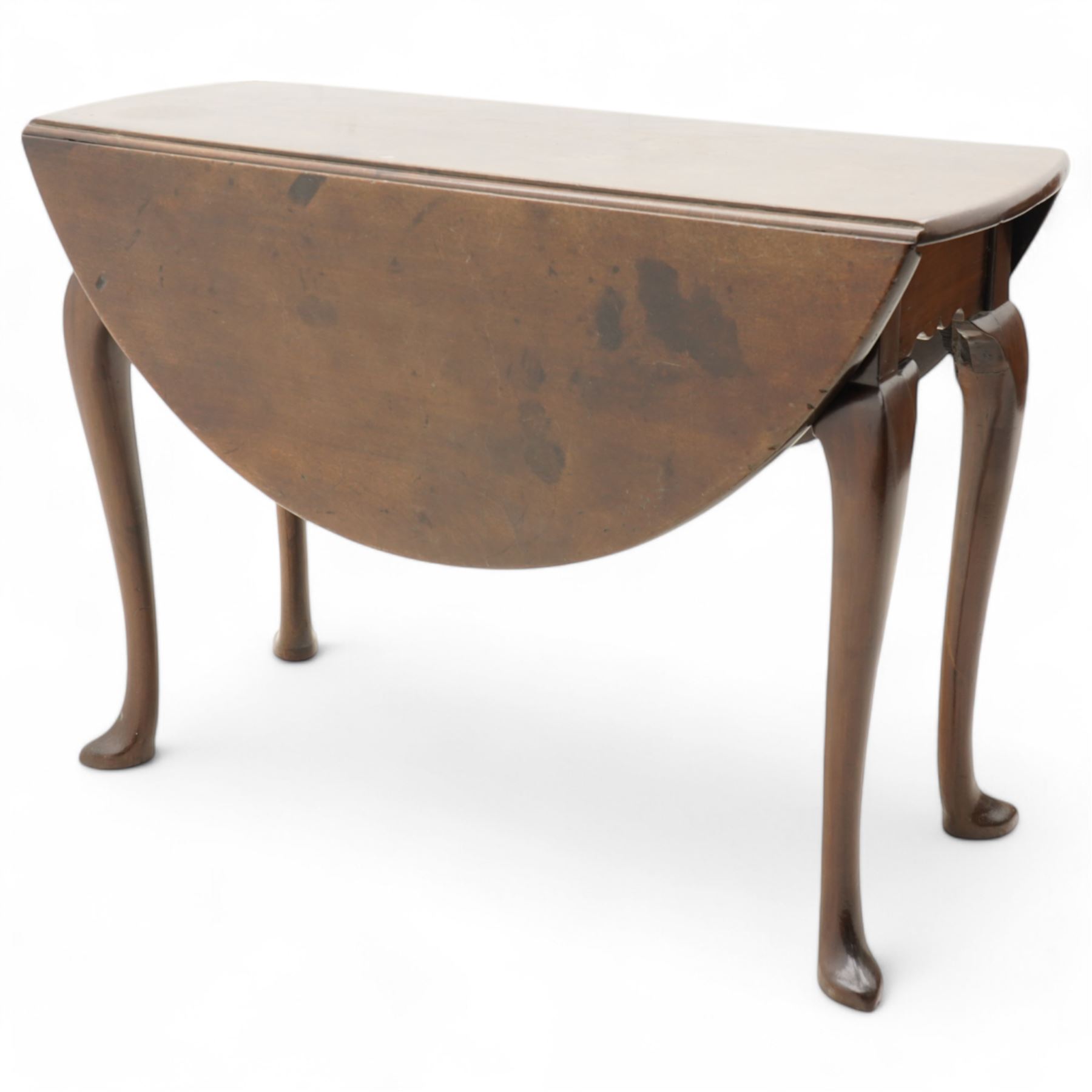 George III mahogany dining table, oval drop-leaf top on gate-leg action base, on cabriole supports with pointed pad feet