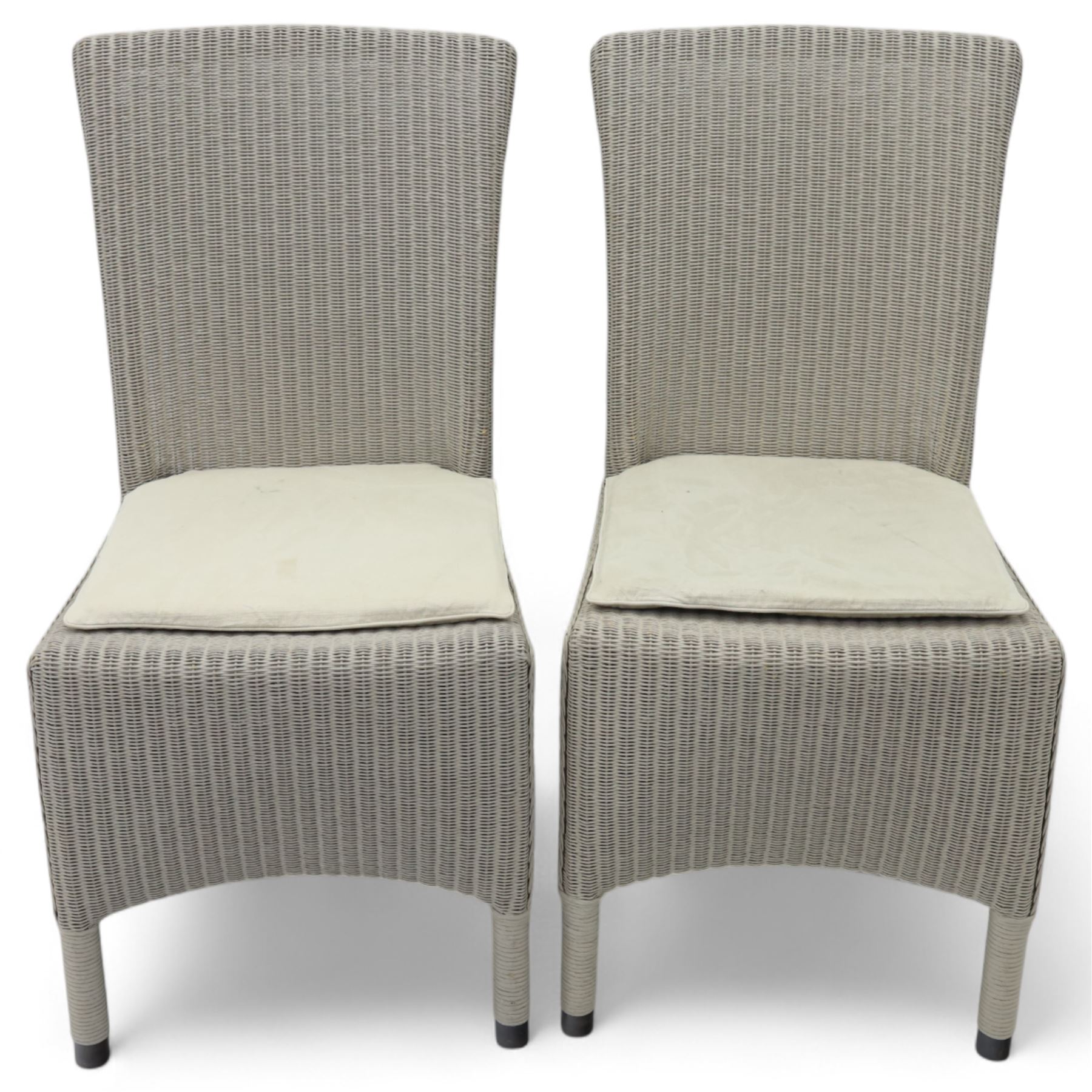 Neptune – Sheldrake limed oak extendable dining table and eight Havan loom chairs, the oval top in limed oak finish with four additional leaves extending the table to seat up to ten (Extends to cm), raised on turned legs with two additional centre supports, the matching Havan loom chairs finished in grey with cream upholstered seat covers (H 95cm, W 47cm, D 55cm)