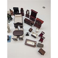 1:24 scale dolls house furniture, comprising stove, mangle, couch and arm chairs, bed, bathroom suite, two dining tables with chairs, side tables, cabinets, dressers, etc 